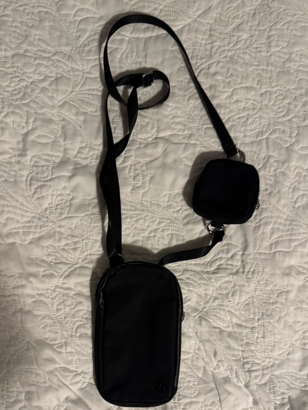 LULULEMON athletica Black Crossbody Phone Bag with Mini Pouch (Detachable)